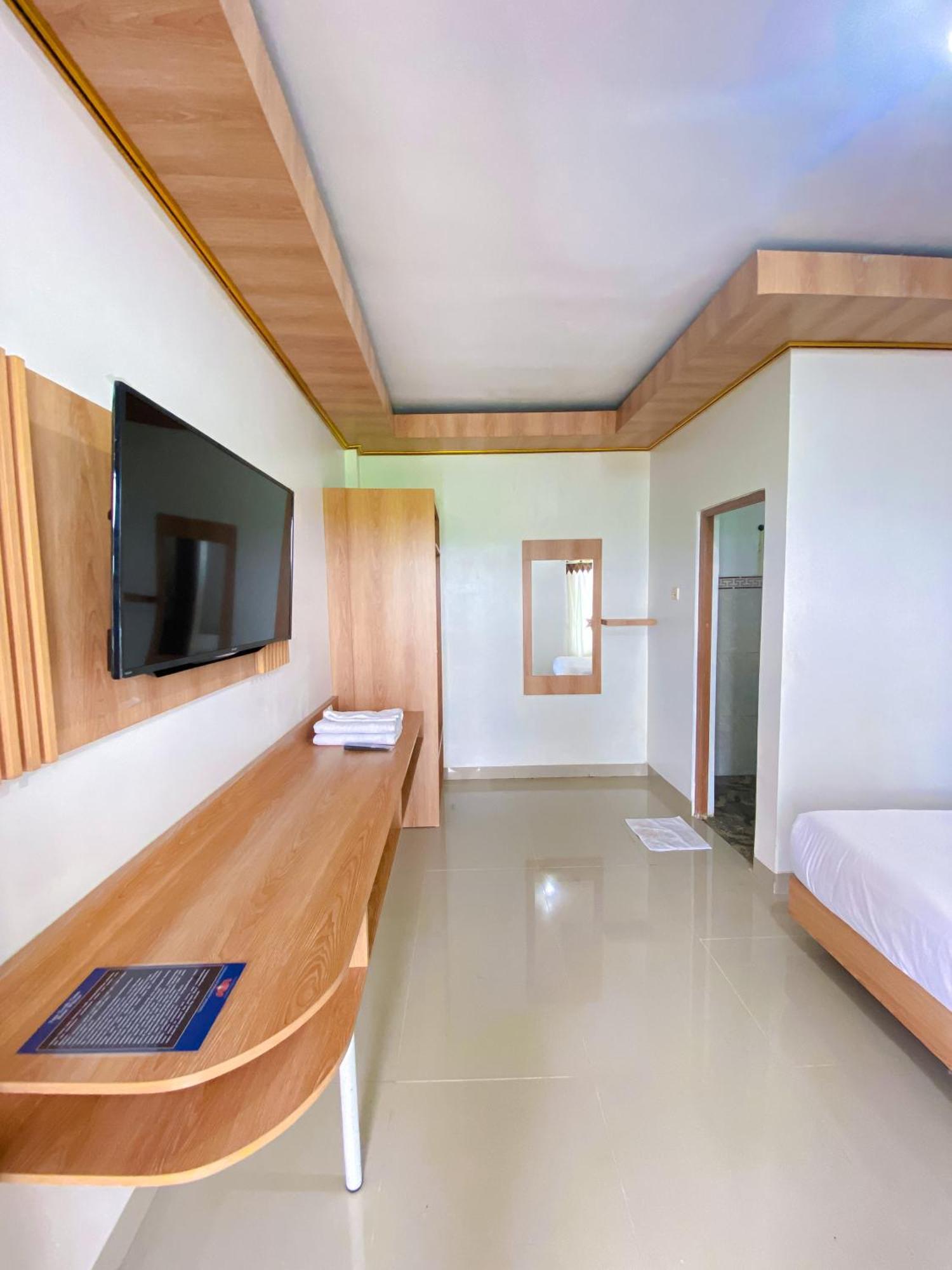Hotel Wijaya Family 2 Kalasan Стая снимка