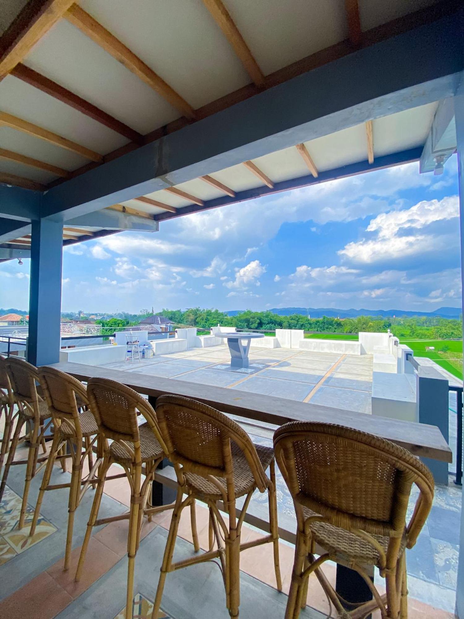 Hotel Wijaya Family 2 Kalasan Екстериор снимка