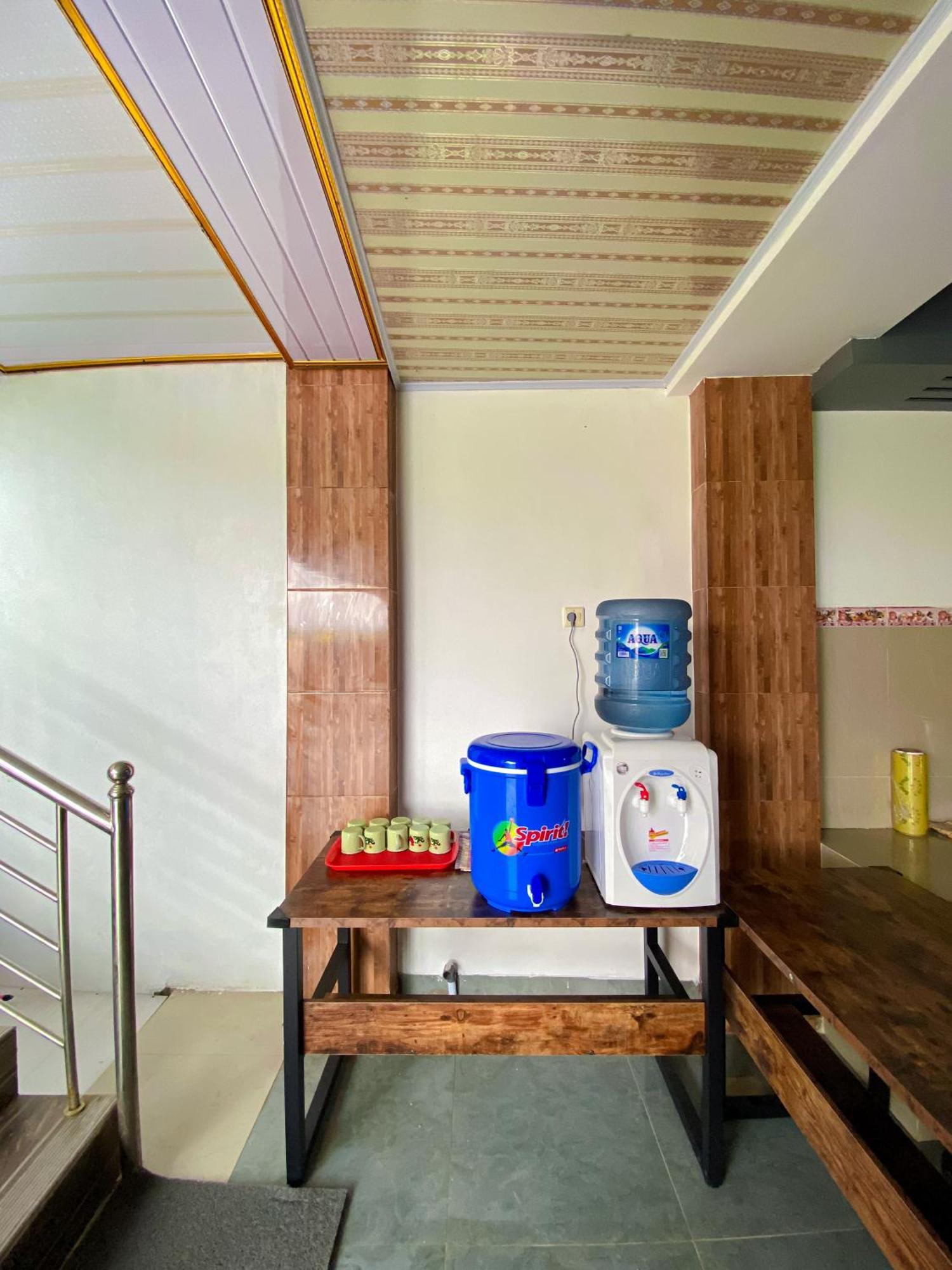 Hotel Wijaya Family 2 Kalasan Екстериор снимка