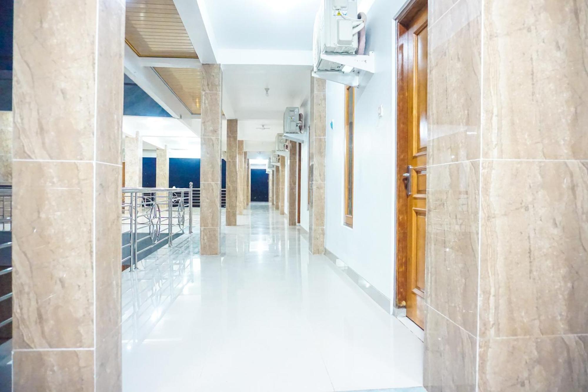 Hotel Wijaya Family 2 Kalasan Екстериор снимка